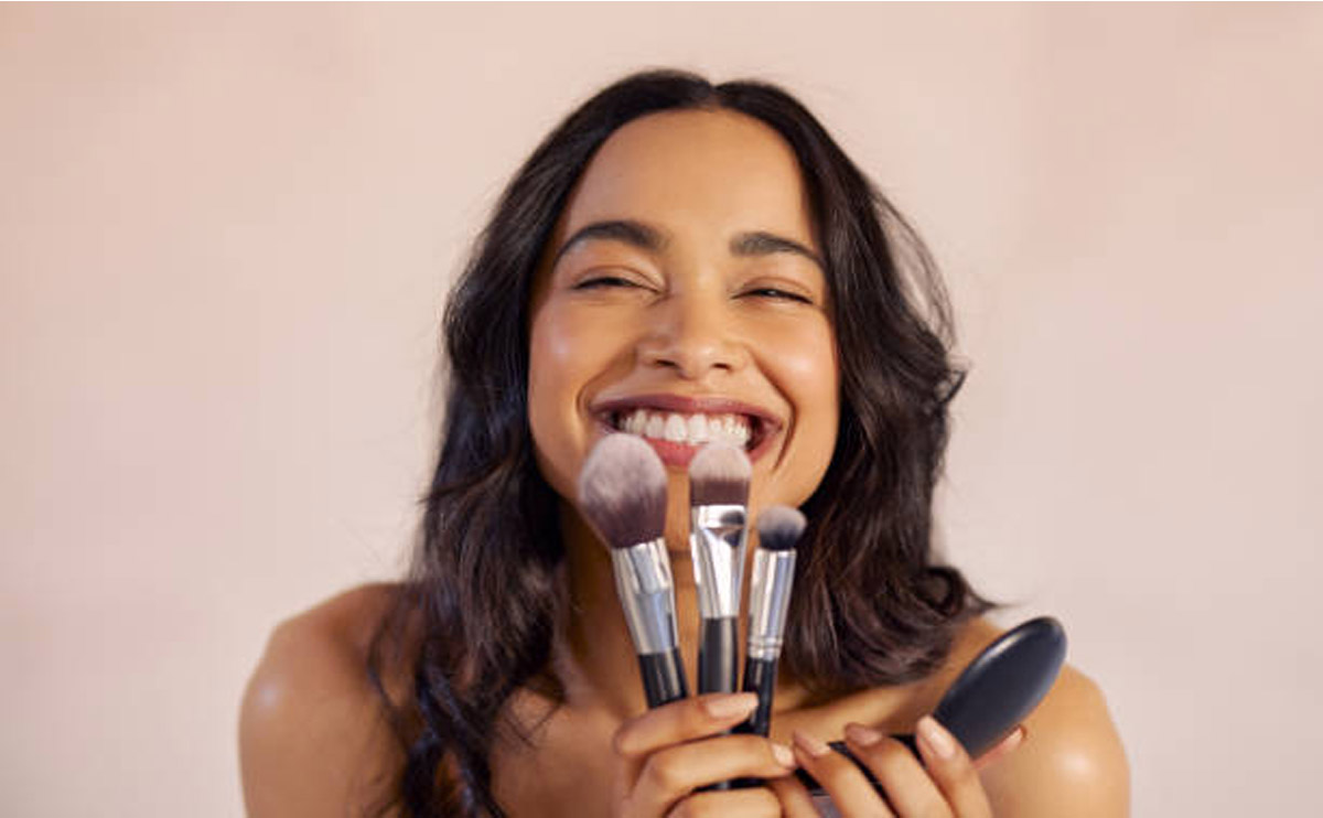 فروشگاه شارلوت گالری 76 MAKEUP